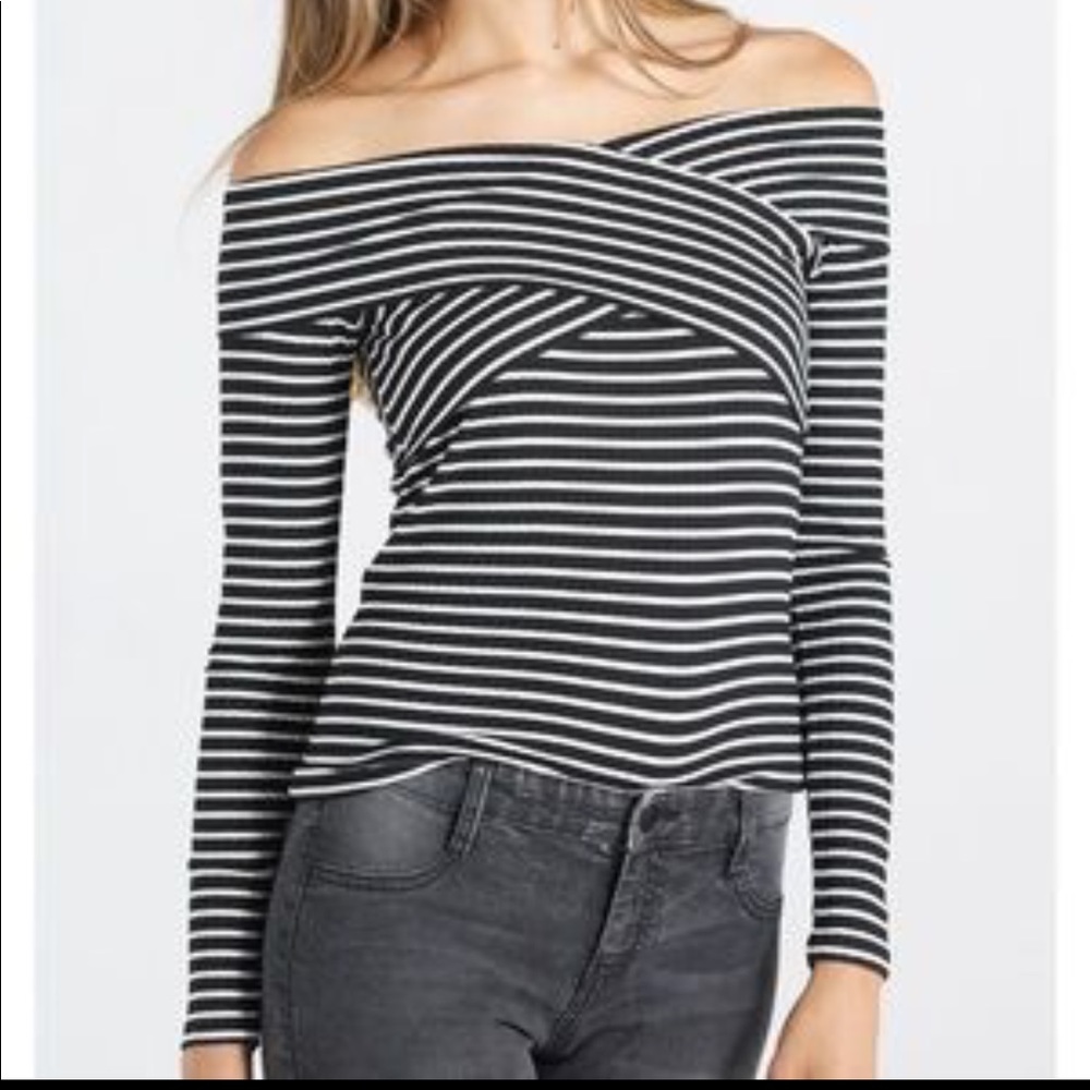 Cotton on Louella off shoulder long sleeve top